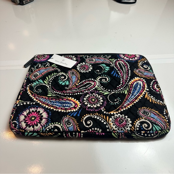 Vera Bradley Accessories - Vera Bradley Multicolor Paisley Laptop SleeveQuilted Cotton 14” ProtectiveCase